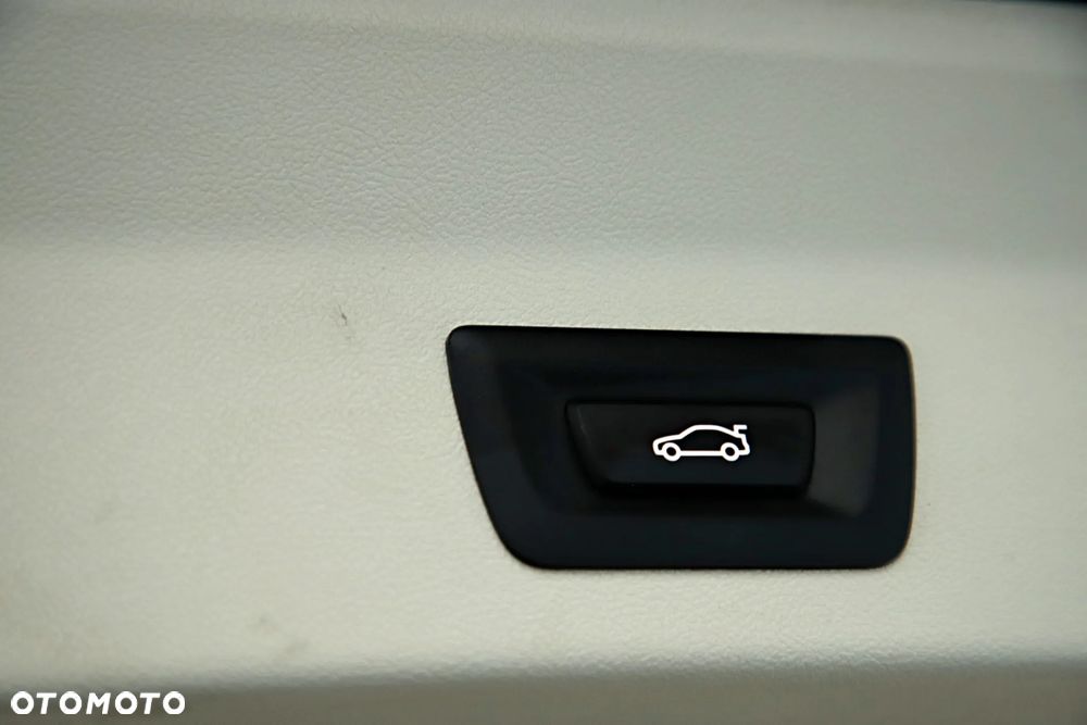 BMW X3 xDrive20i GPF Advantage - 25