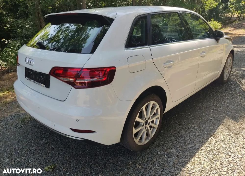 Audi A3 1.0 TFSI Sportback design - 6