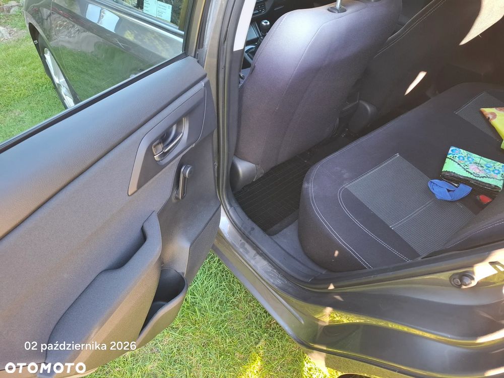 Toyota Auris - 19