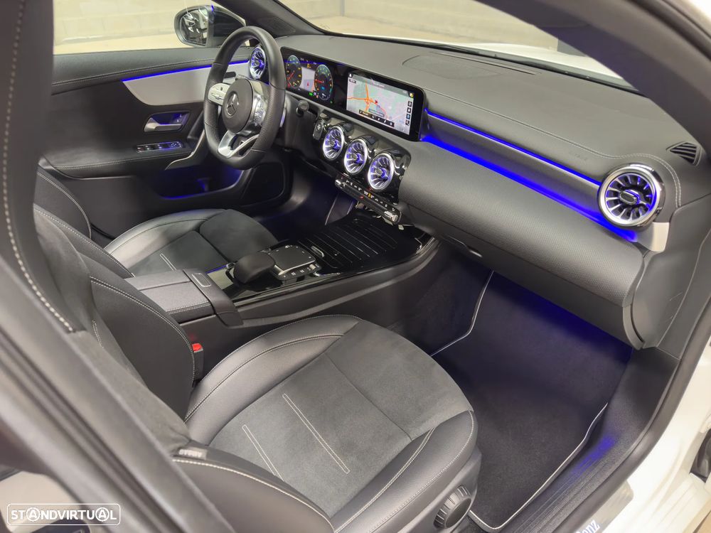 Mercedes-Benz CLA 250 e Shooting Brake AMG Line - 11