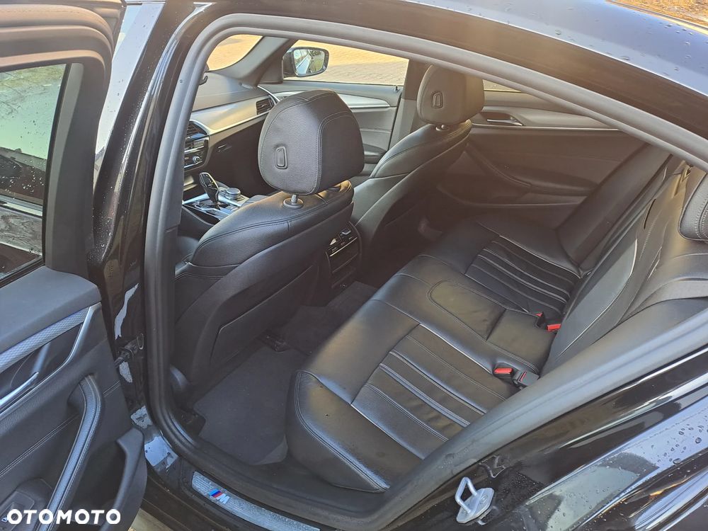 BMW Seria 5 520d M Sport Edition - 15