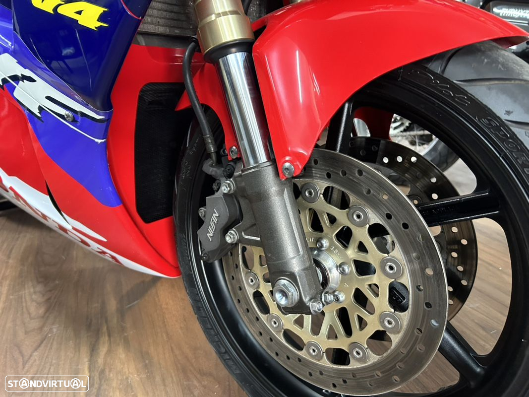 Honda RVF 400 - 16