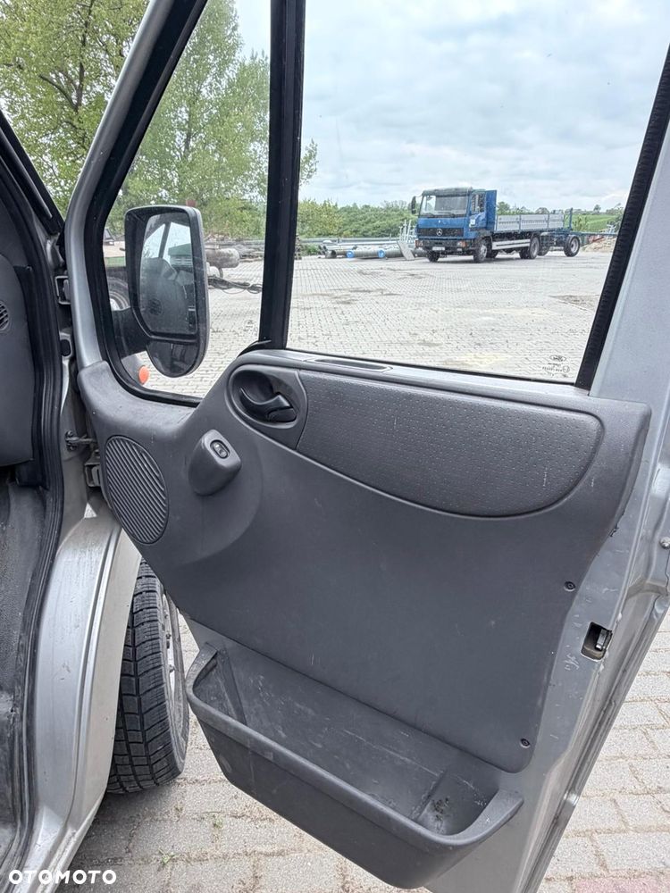Ford TRANSIT - 3