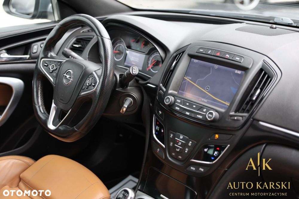 Opel Insignia - 22