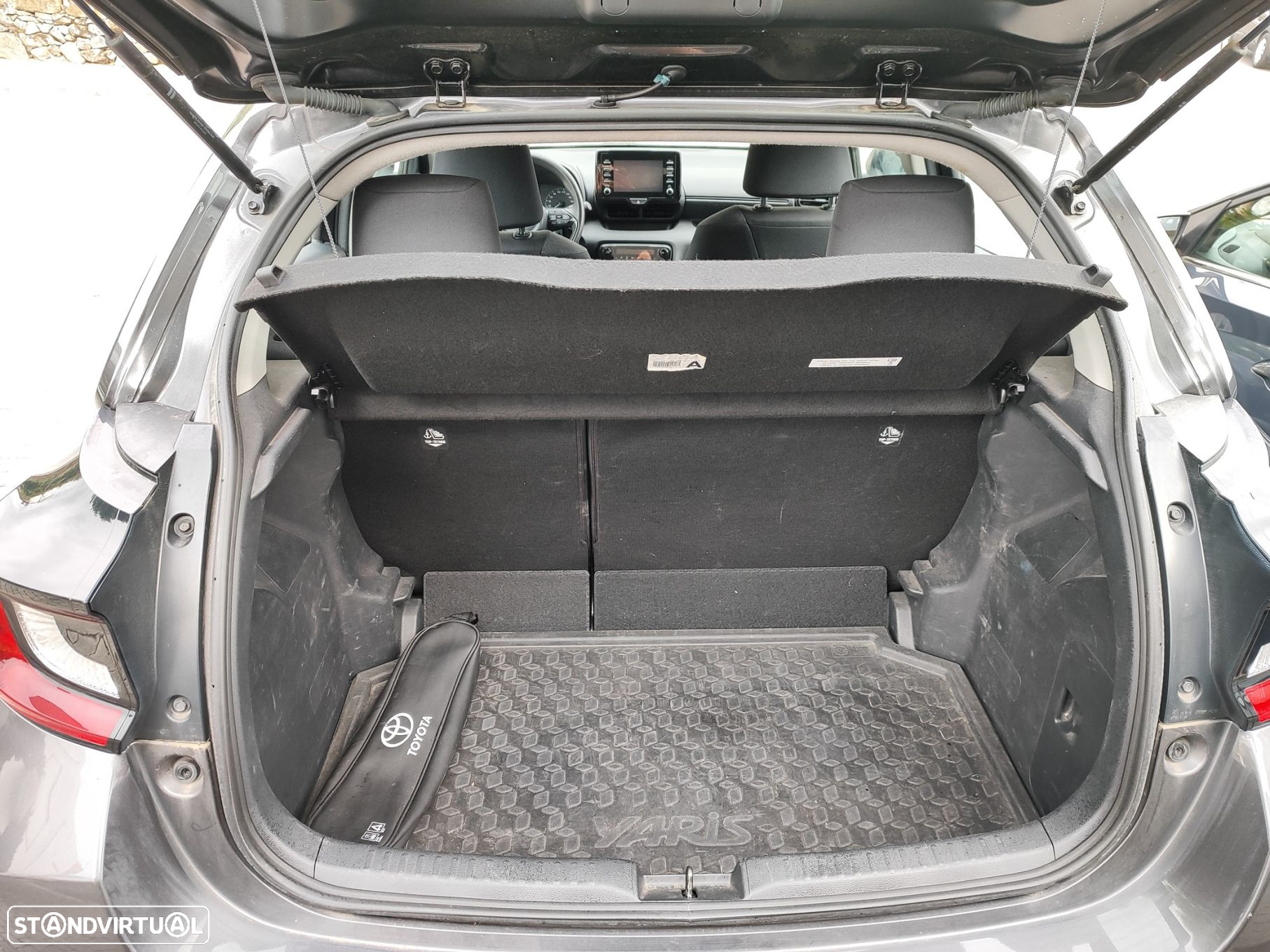 Toyota Yaris - 6