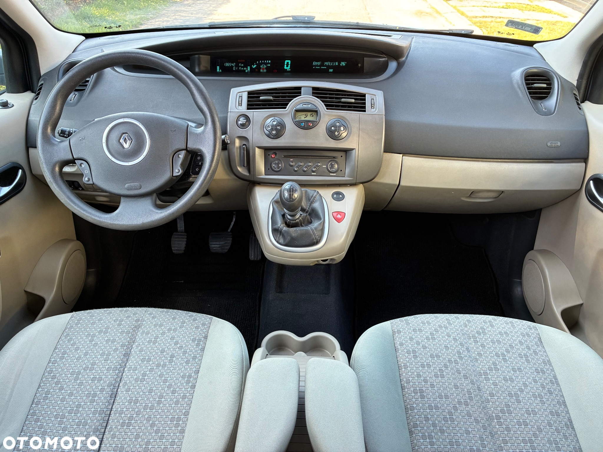 Renault Scenic 1.6 16V 110 Expression - 9