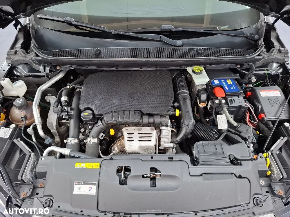 Peugeot 308 1.2 L PureTech Turbo Allure - 21