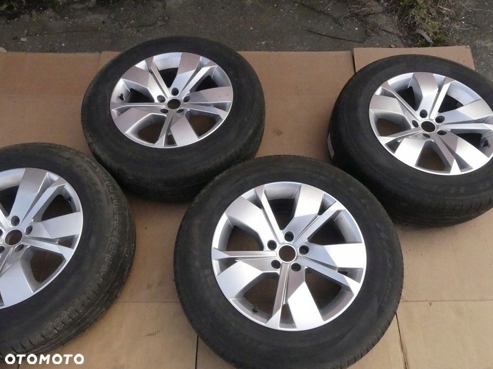 dw touareg 3 alufelgi z oponami bridgestone 235/65r18 760601025a