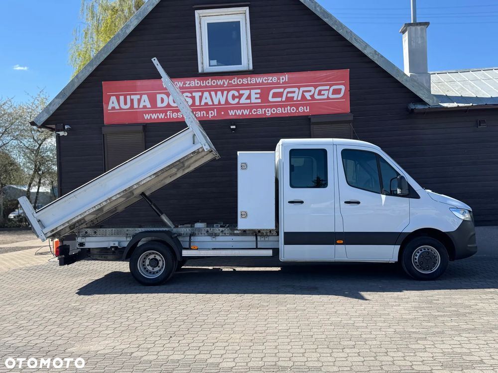 Mercedes-Benz Sprinter - 11