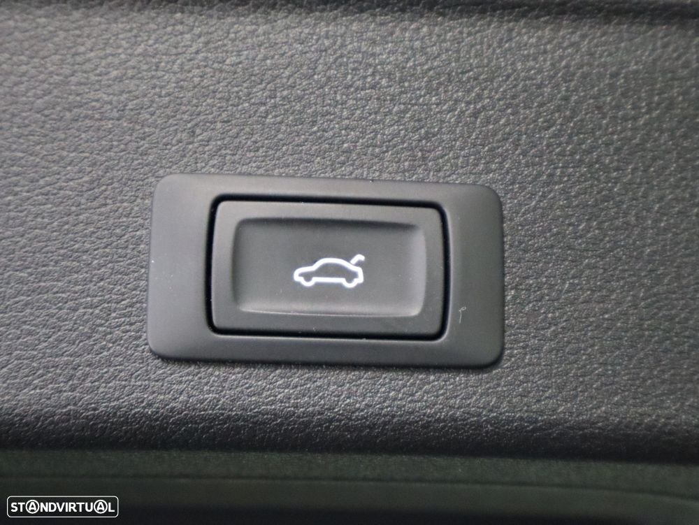 Audi A4 Avant 30 TDI S tronic - 18