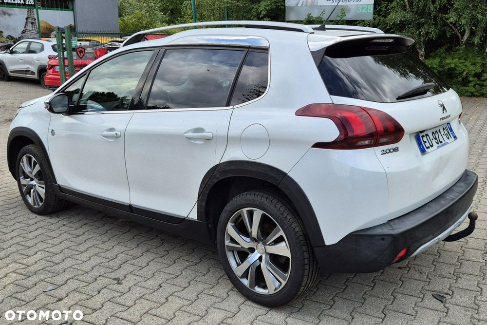 Peugeot 2008 - 4