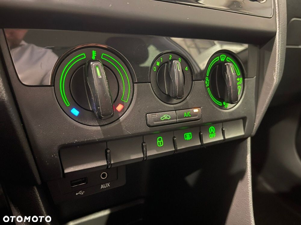 Skoda RAPID 1.0 TSI Ambition - 20