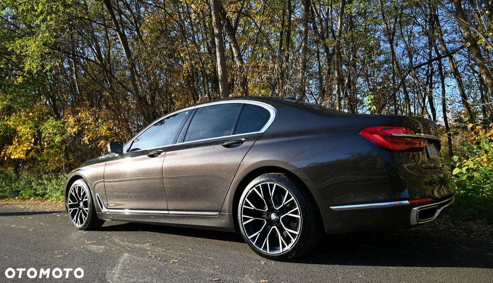 BMW Seria 7 730d xDrive - 16
