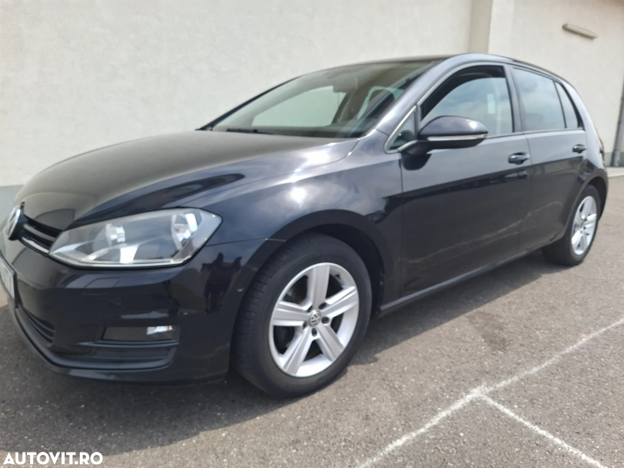 Volkswagen Golf 1.6 TDI BlueMotion Technology DPF Comfortline - 8