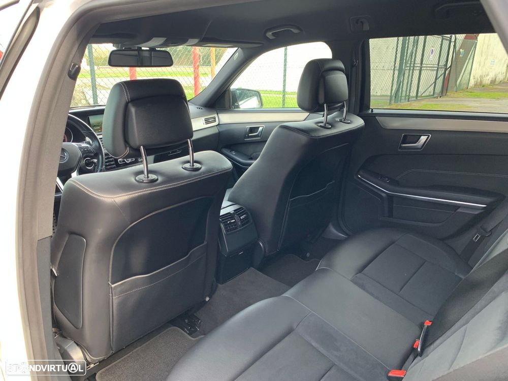 Mercedes-Benz E 220 BlueTEC Avantgarde Auto. - 12