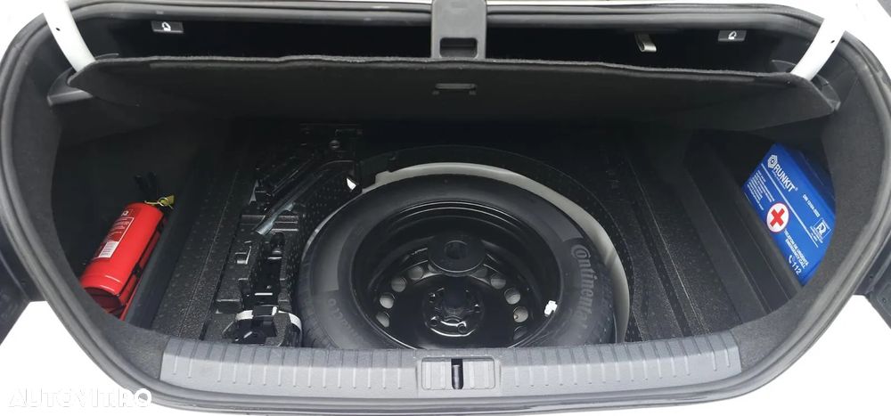 Volkswagen Passat 2.0 TDI DSG Comfortline - 17