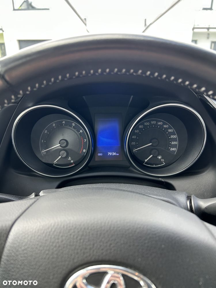 Toyota Auris 1.6 Classic Plus - 3