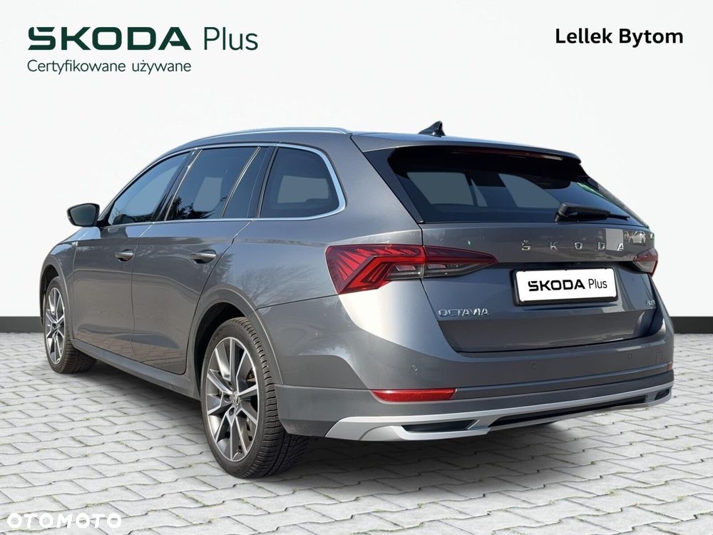 Skoda Octavia 2.0 TSI 4x4 Scout DSG - 8