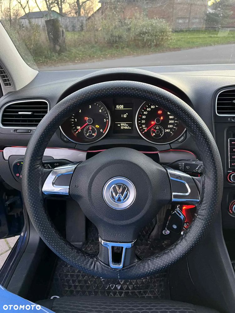 Volkswagen Golf 1.6 TDI DPF MATCH - 13