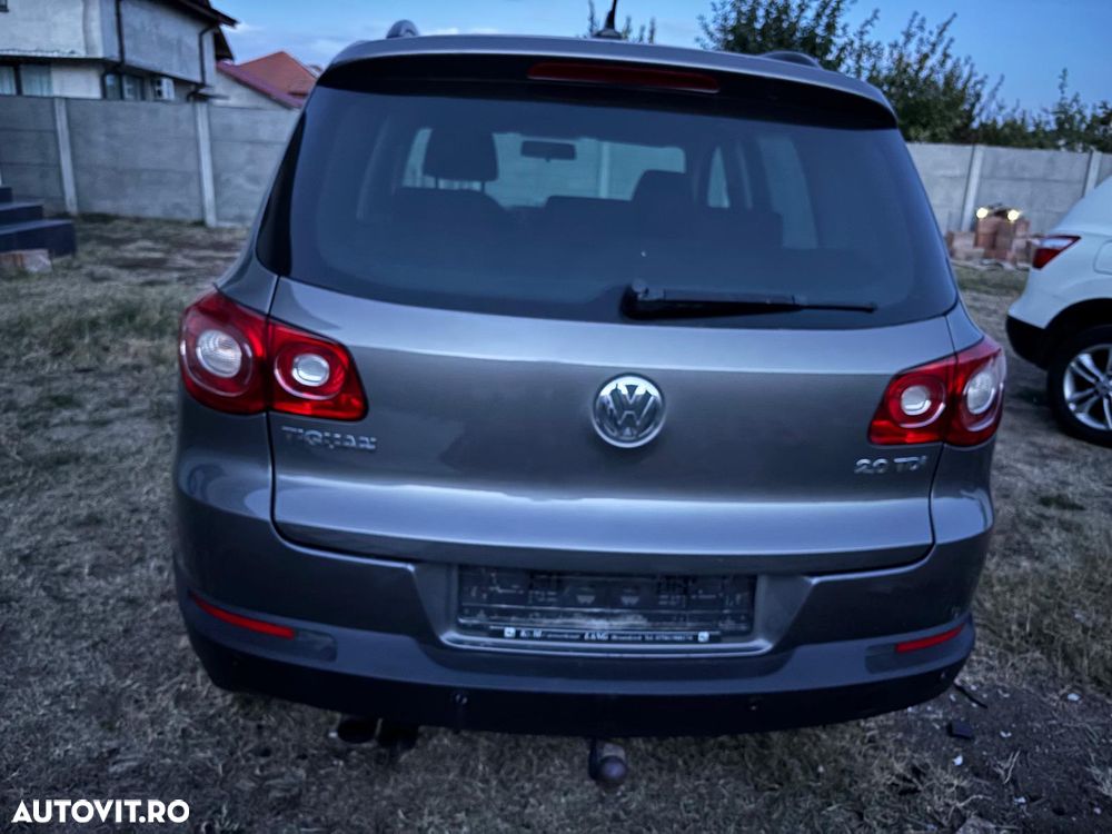 Volkswagen Tiguan - 16