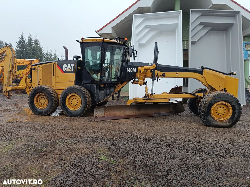 Caterpillar 140M - 3
