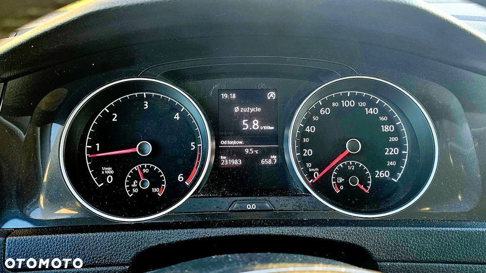 Volkswagen Golf 1.6 TDI BMT Comfortline - 8