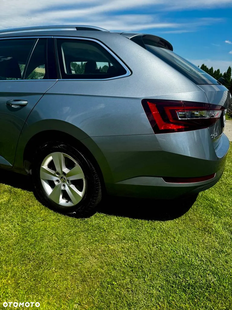Skoda Superb 2.0 TDI Ambition - 10