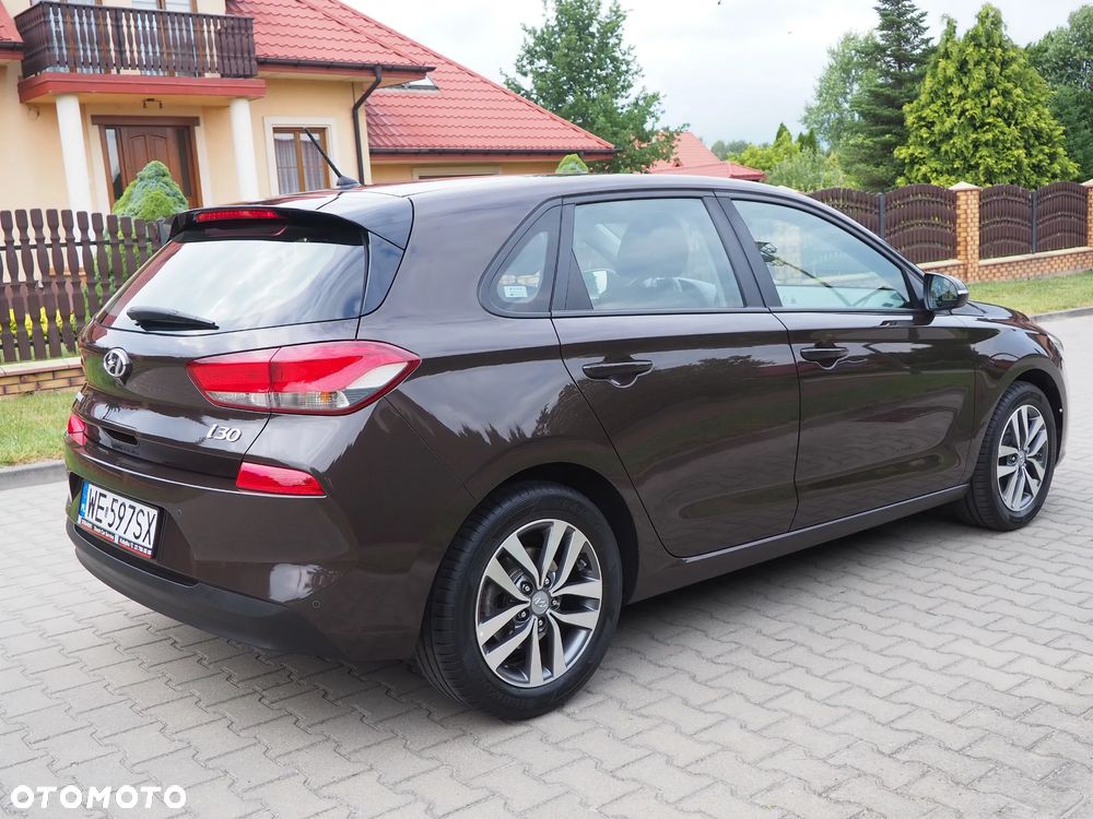 Hyundai i30 1.6 D Comfort - 16