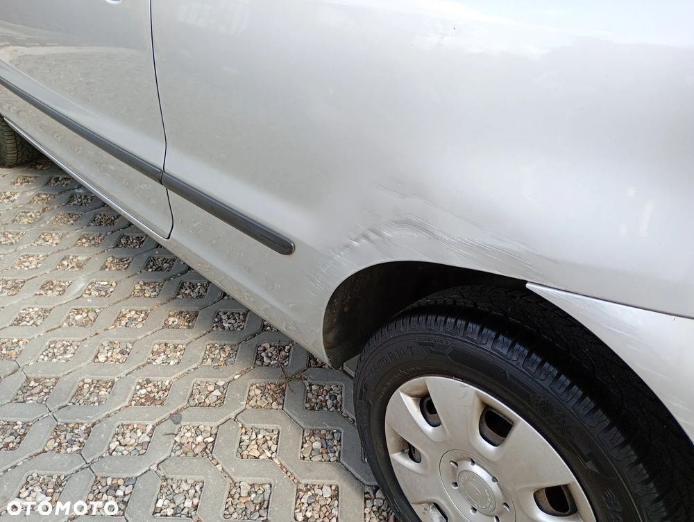 Volkswagen Fox 1.2 - 17