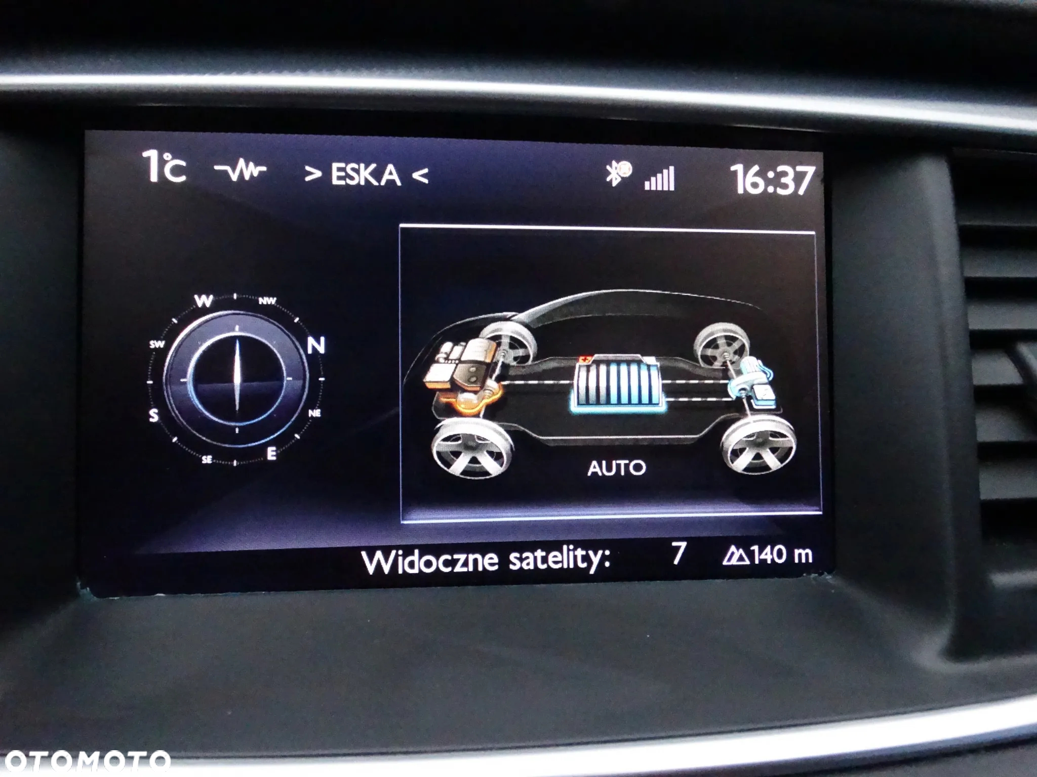 Peugeot 508 RXH 2.0 HDi HYbrid4 - 21