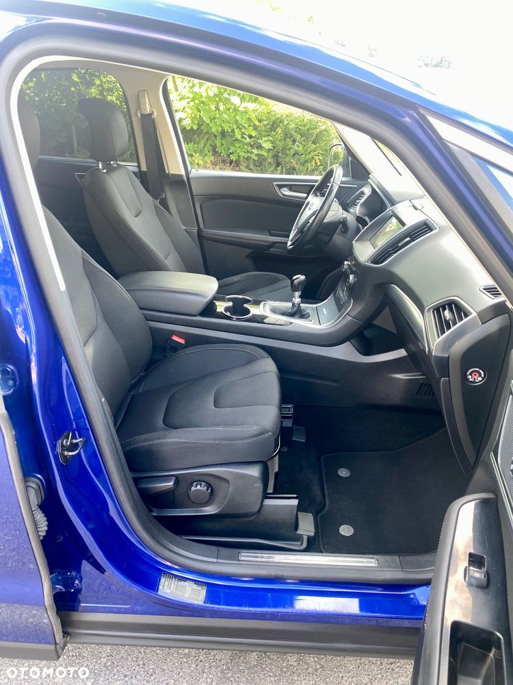 Ford S-Max - 13
