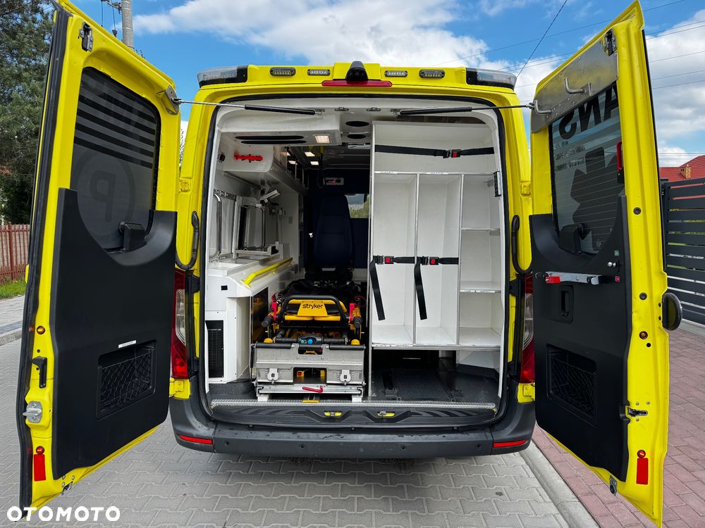 Mercedes-Benz Sprinter - 6