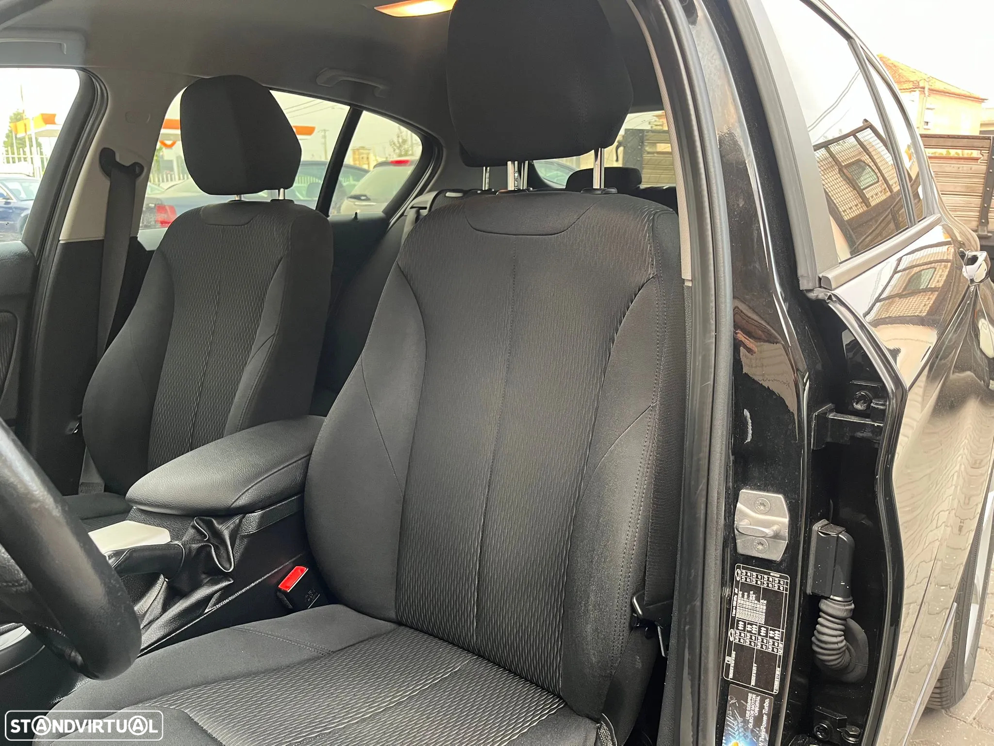 BMW 116 d EfficientDynamics - 10