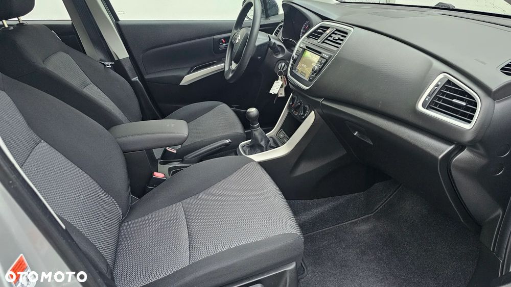 Suzuki SX4 S-Cross 1.6 VVT 4x2 Comfort - 30