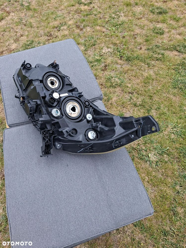Honda CR-V IV lift lampa przednia prawa led Europa . Oryginał - 9