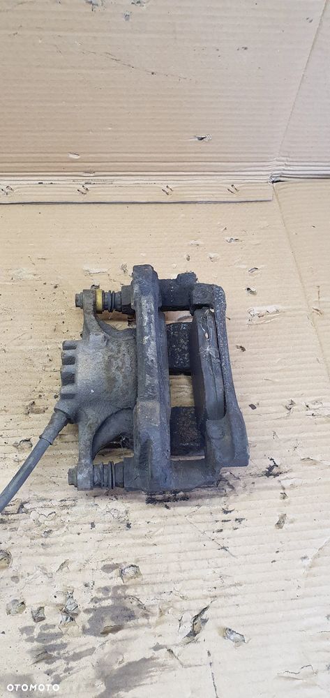 Zacisk hamulcowy lewy przód przedni lewy Opel Vivaro B Trafic III - 5