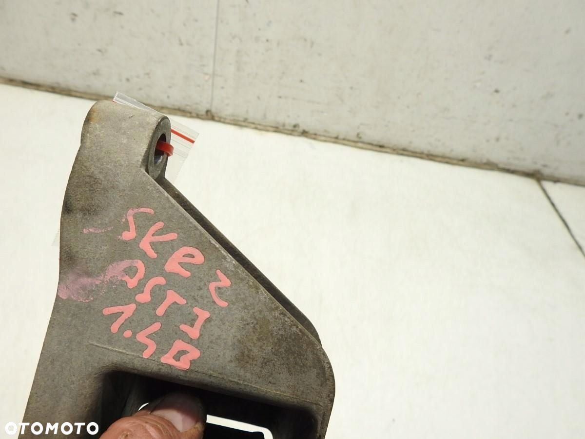 ŁAPA PODUSZKA SKRZYNI OPEL ASTRA J 1.4T 13248664 - 2