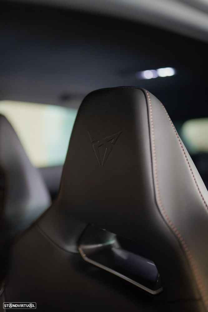 Cupra Formentor 1.4 e-Hybrid DSG VZ - 57