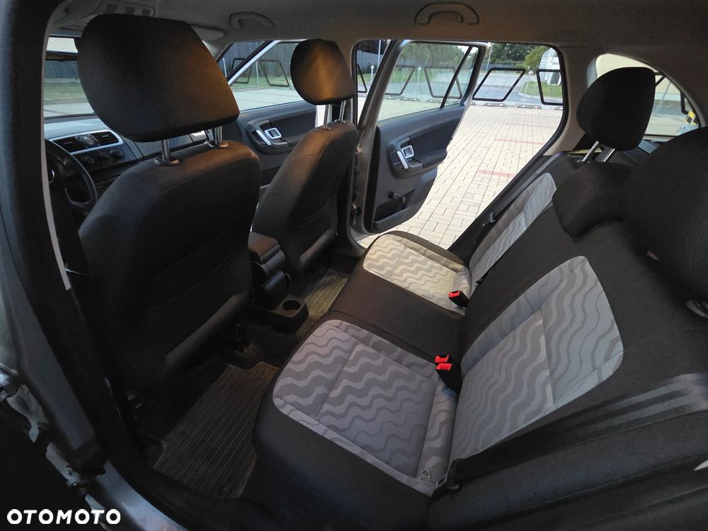 Skoda Fabia - 23