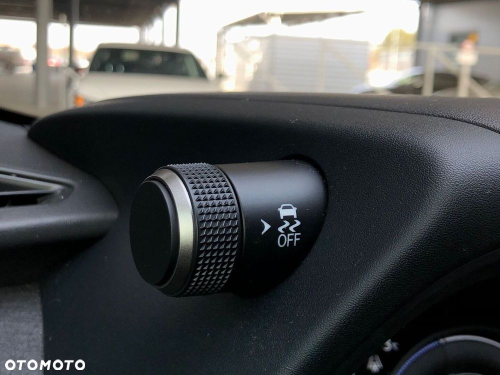 Lexus UX 250h GPF F Sport Design 2WD - 34