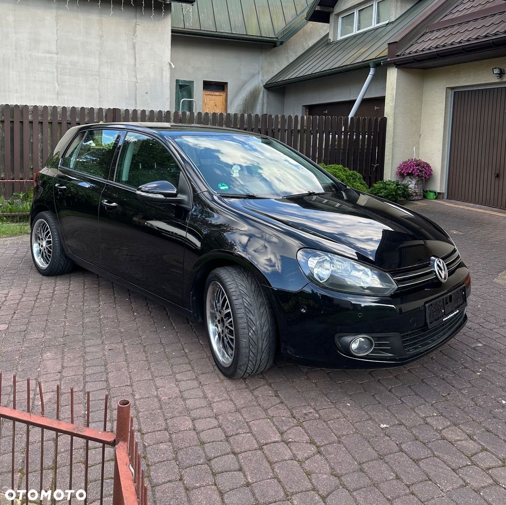 Volkswagen Golf - 2