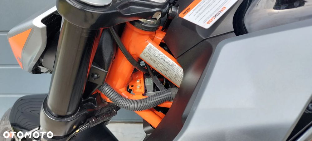 KTM Duke 125 - 8