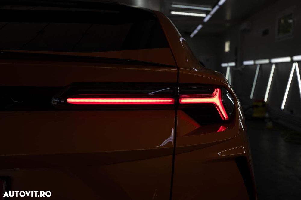 Lamborghini URUS - 10