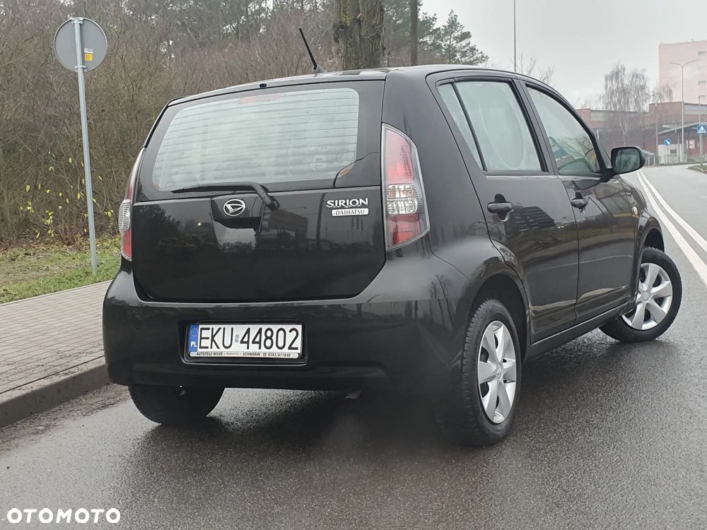 Daihatsu Sirion - 14