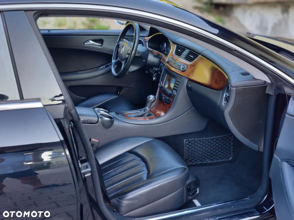 Mercedes-Benz CLS - 8