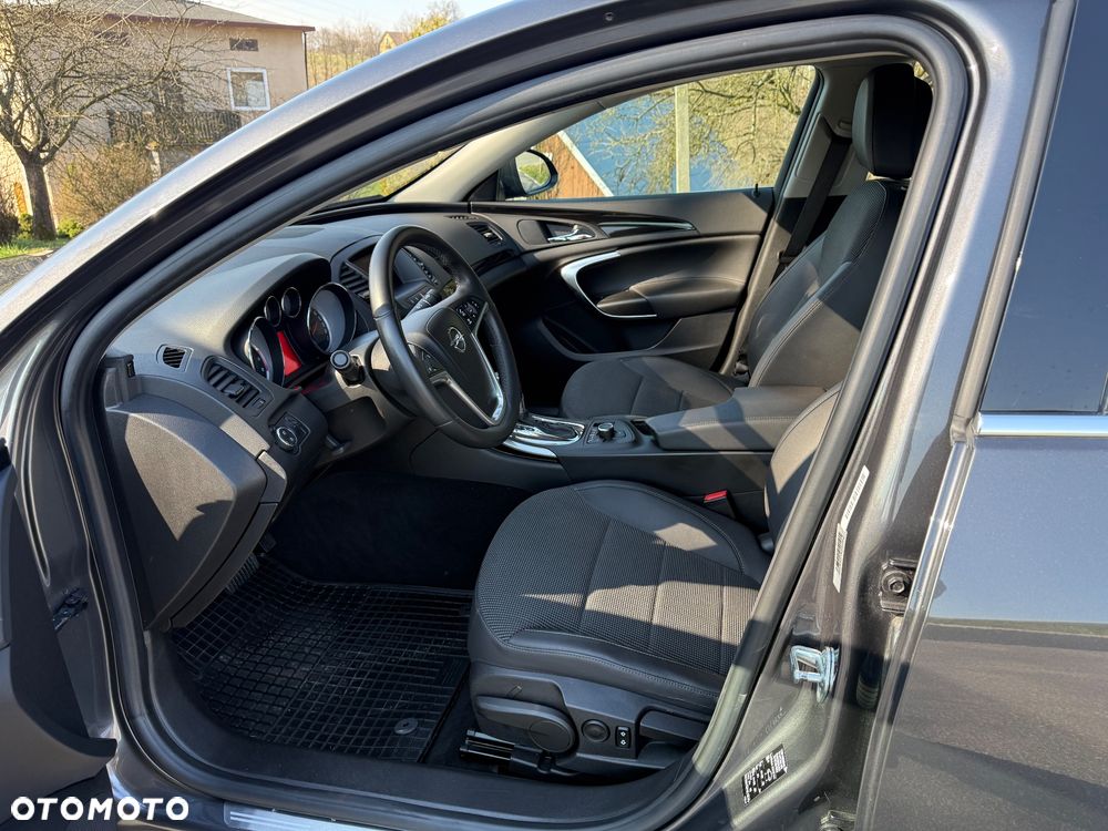 Opel Insignia 2.0 Turbo Automatik - 9