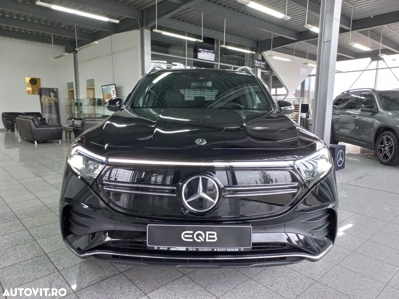 Mercedes-Benz EQB 300 4Matic AMG Line - 3