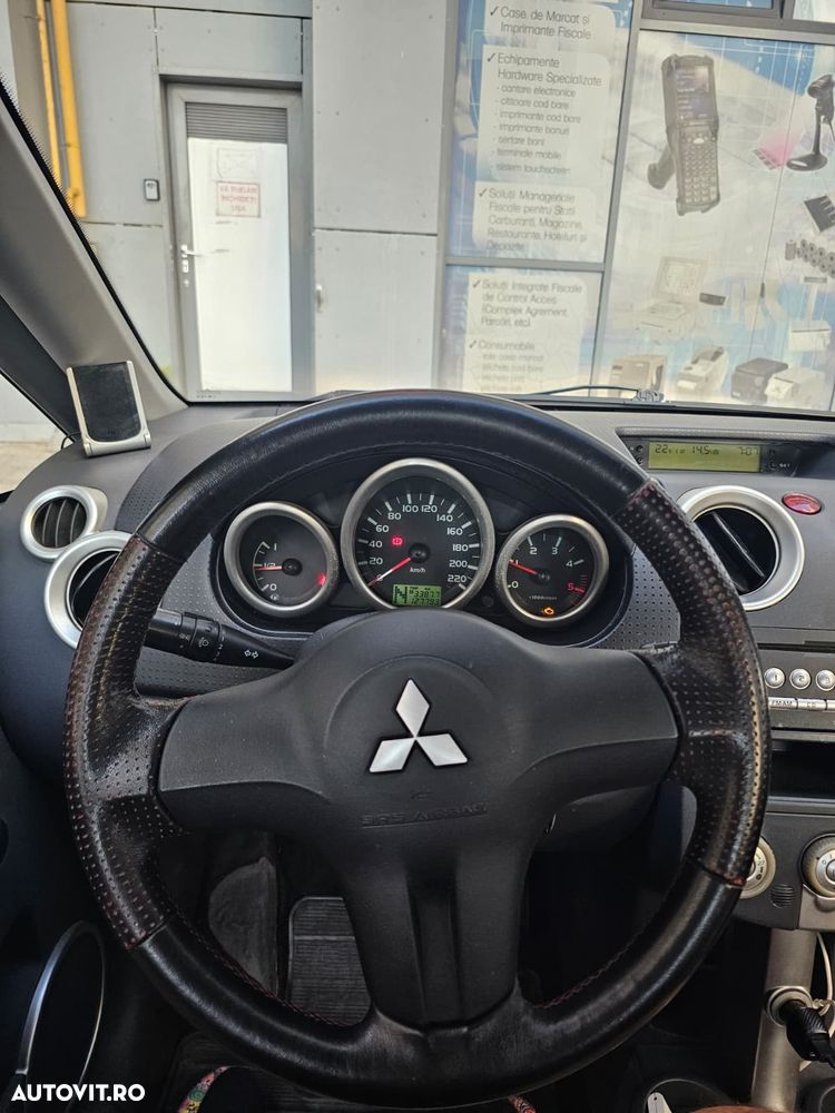 Mitsubishi Colt - 3