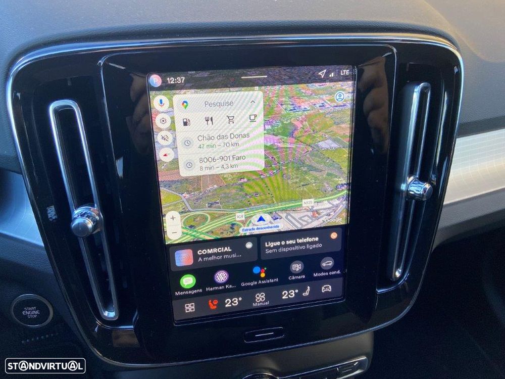 Volvo XC 40 2.0 B3 Black Edition - 17