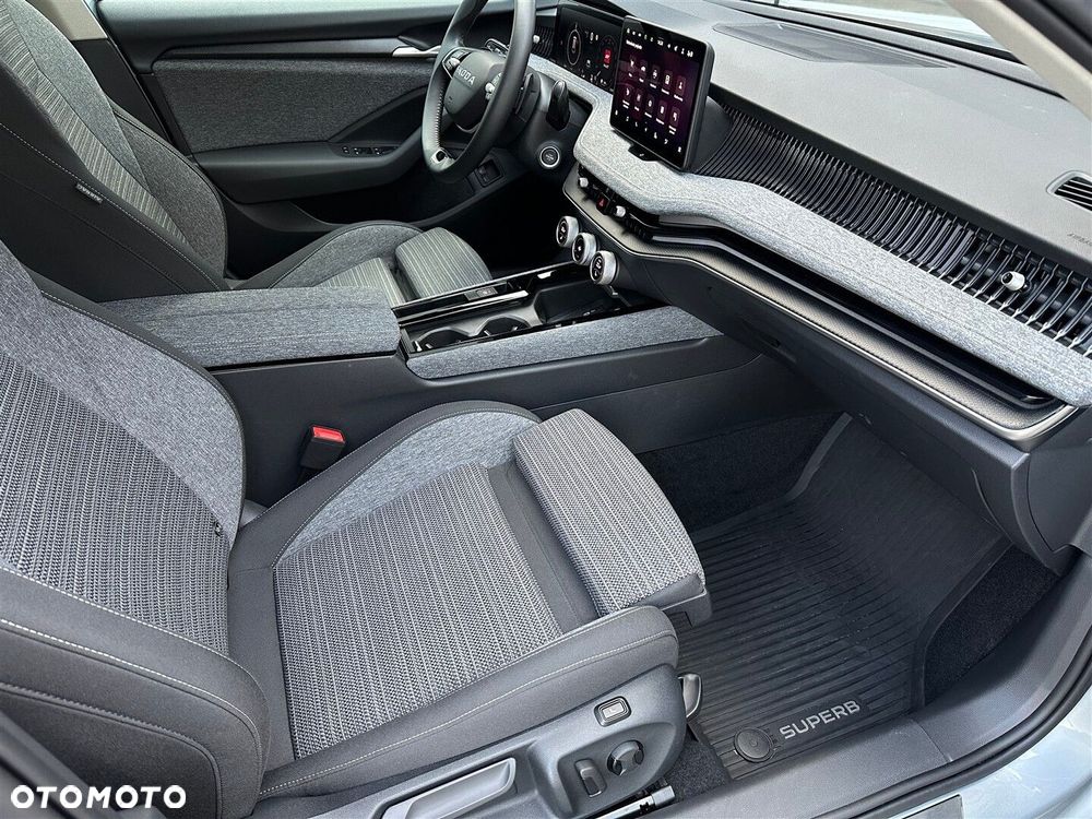 Skoda Superb 1.5 TSI Plug-in Hybrid Selection DSG - 8